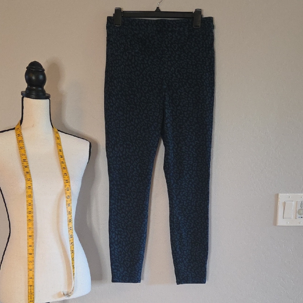 SPANX Navy Animal-Print Leggings Size Med EUC